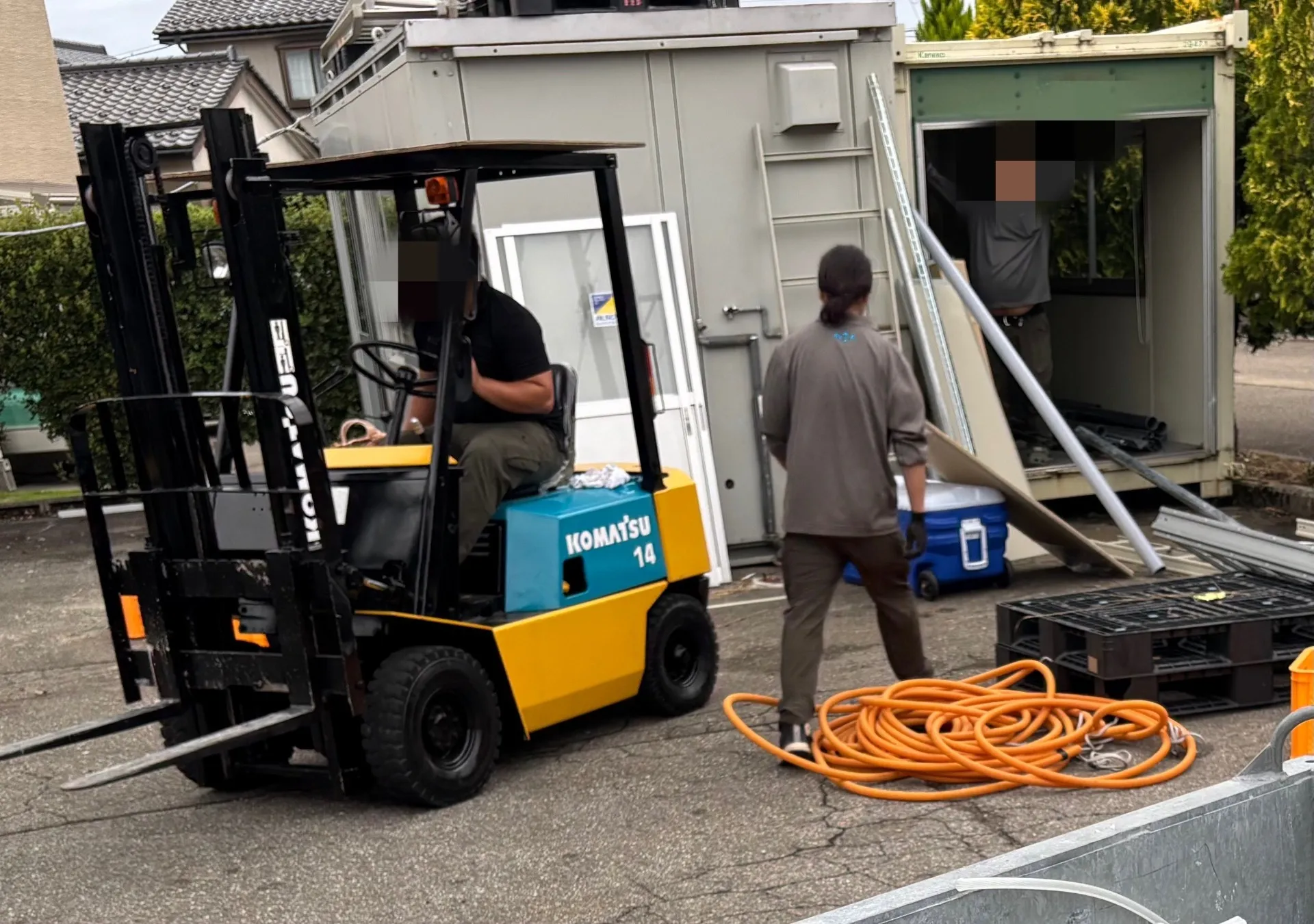 倉庫整理でチームワーク再発見！