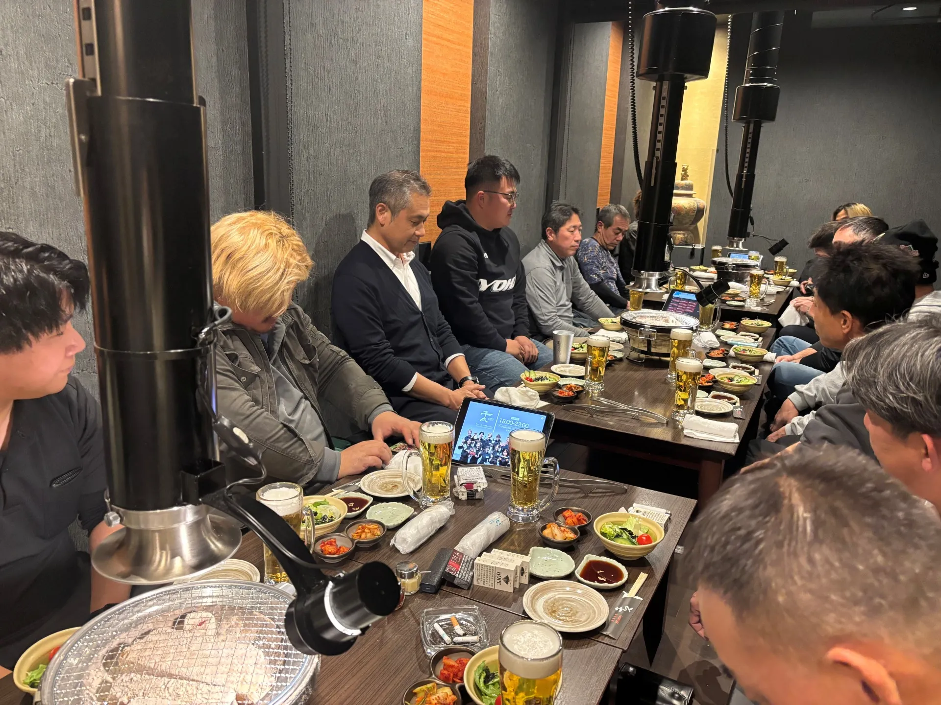 仕事モードOFF！笑顔全開の忘年会